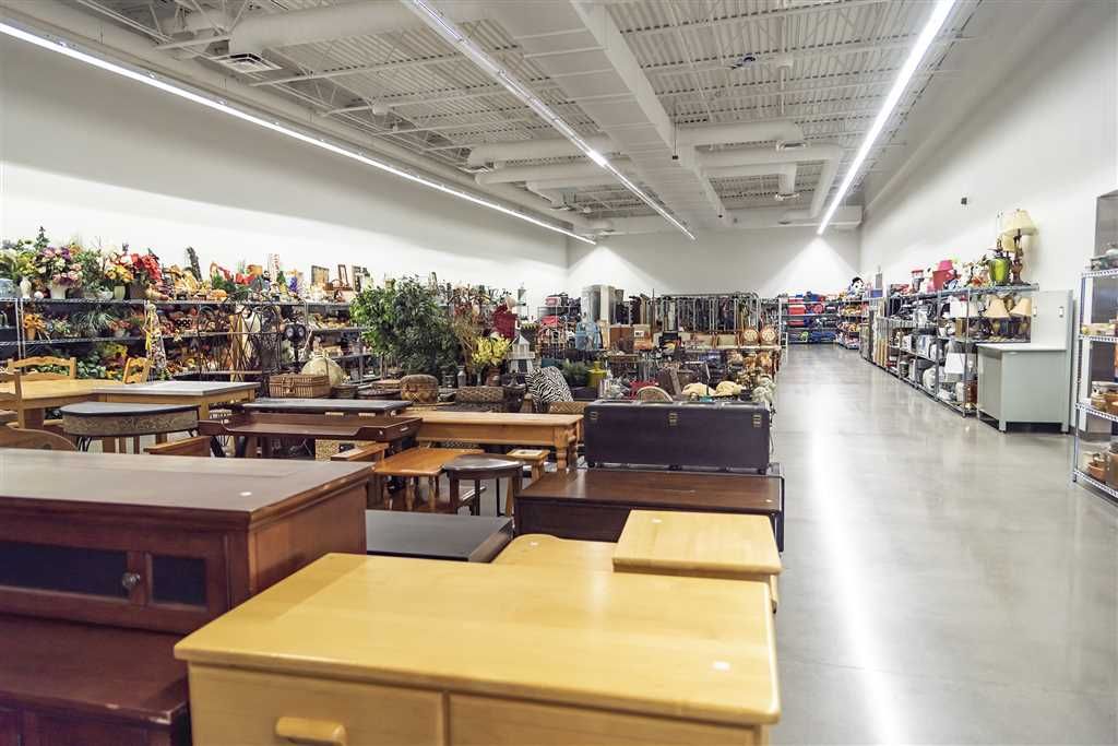 Deseret Industries Donation Hours – Full Guide for 2025