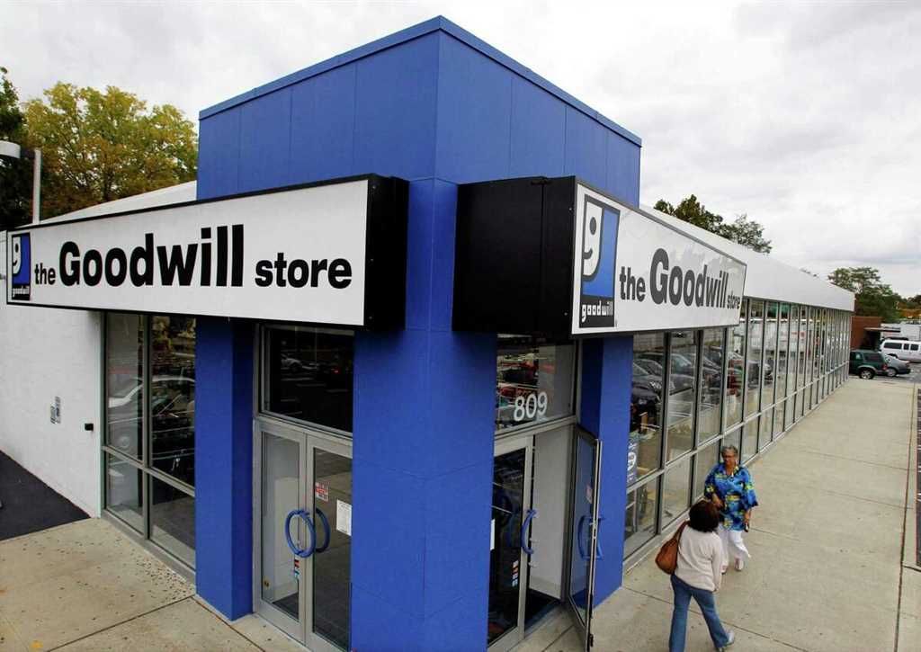How to Donate to Goodwill Boynton Beach Store – A Complete Guide